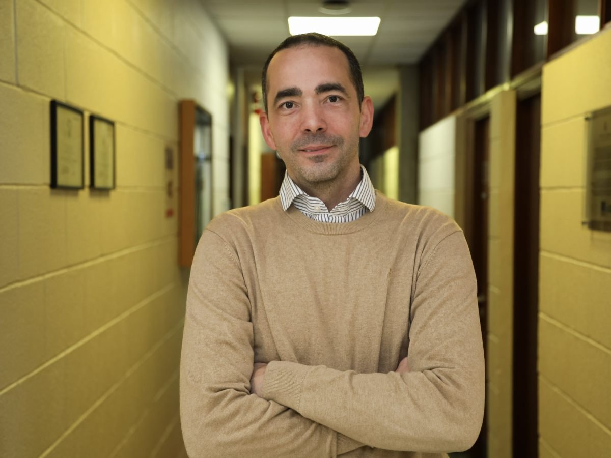 Investigating how hormones affect brain health