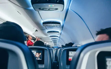 American Airlines aircraft will receive Starlink satellite internet for expanded in-flight Wi-Fi service.