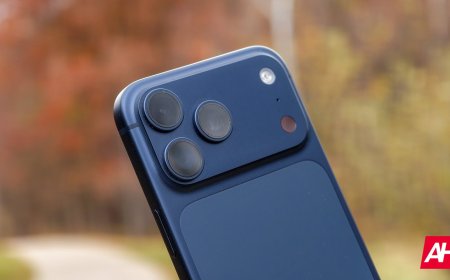 The iPhone 18 Pro camera system features the newly integrated variable aperture lens design.