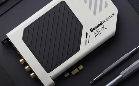Sound Blaster AE-X PCIe sound card with ESS Sabre DAC.