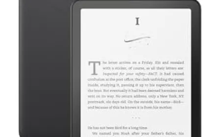 An e-ink e-reader displays handwritten annotations alongside digital text with a precision stylus resting beside the device.