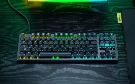 Razer Huntsman V3 TKL 8kHz: Engineering High-Speed Gaming Keyboards