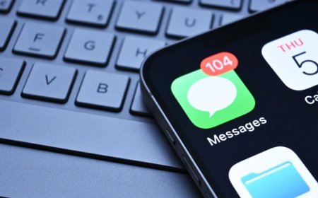 Microsoft says cu l8r to text message security