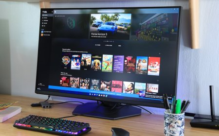 A modern gaming monitor displays a high refresh rate test pattern with an adaptive sync interface visible.