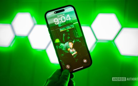 Wallpaper Wednesday: More great phone wallpapers for all to share (May 20)
