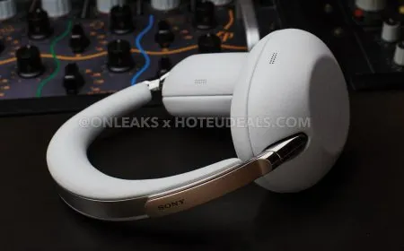 The Sony ColleXion wireless headphones feature high-grade materials and advanced audio processing components.