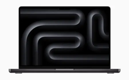 A 14-inch MacBook Pro with M5 chip, 16GB RAM, and 1TB storage is listed for $1,499 during the Amazon Memorial Day sale.