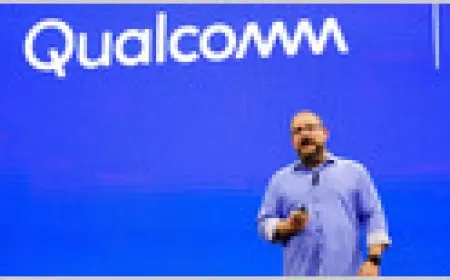 This chart shows Qualcomm stock rising 11.6 percent on Friday and 75 percent over the past month amid AI device growth.
