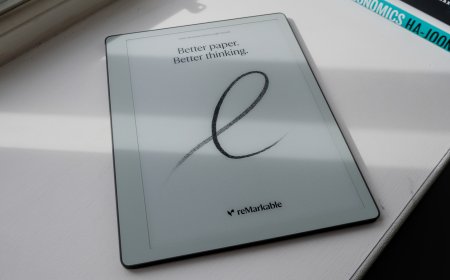The reMarkable Paper Pure tablet displays handwritten notes on its glare-free screen.