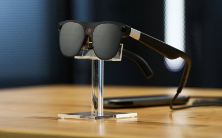 Here is our best look yet at the computing puck powering XREAL’s Android XR glasses