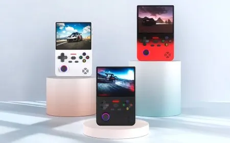 The Lenovo G02 retro handheld gaming console features a compact design and built-in game library.