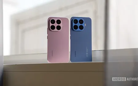 Xiaomi 17T and 17T Pro smartphones highlighting their telephoto camera modules and battery capacity.