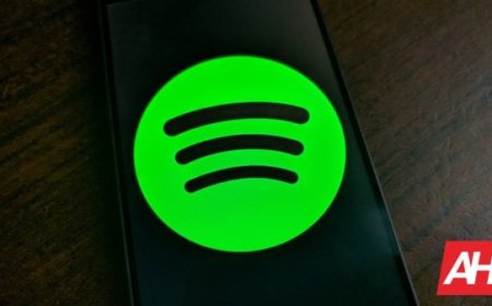 Spotify is Aware of the Annoying CarPlay Bug Displaying Wrong Song Info