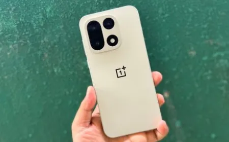 A leaked render of the OnePlus 16 smartphone displays its camera module and screen layout.