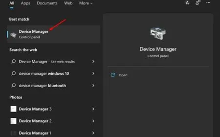 A Windows 11 settings window displays options for configuring USB port access.