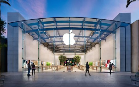 How Apple Transformed Tech Retail 25 Years After Its First Store