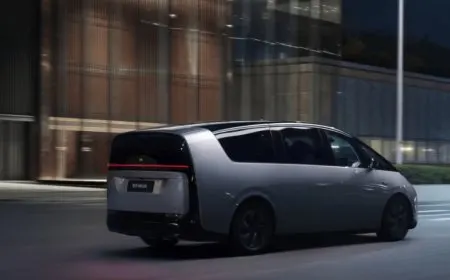 The Li Auto MEGA electric vehicle features an aerodynamic exterior design.