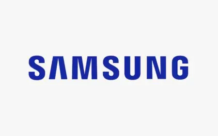 Samsung and MediaTek executives discussing semiconductor supply chain collaboration.