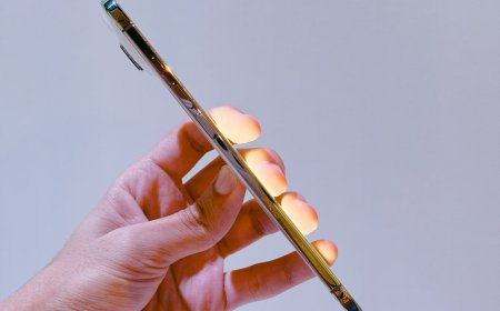 Apple's iPhone Air Sales Reveal Consumer Priorities