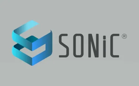 Cisco Nexus 9000 switches run the hardened SONiC open-source network operating system.
