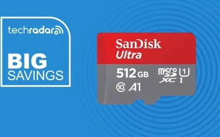 The image displays the SanDisk Ultra 512GB MicroSD card alongside its retail packaging.