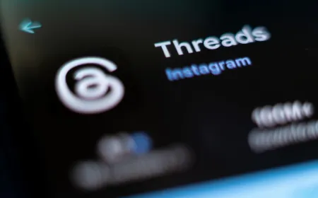 The Threads interface shows the Meta AI account replying to a post with contextual information.