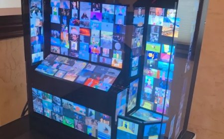 Redditor creates ungodly gaming PC with 13 internal screens and 15,000 looping GIFs
