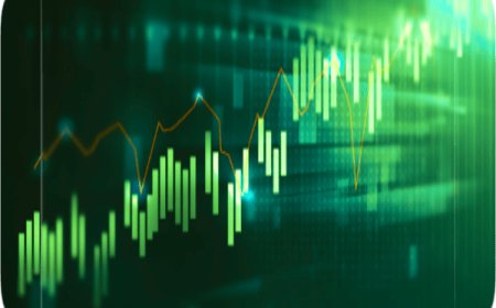 Apple Price Target Raised to $380 as AI Strategy Evolves
