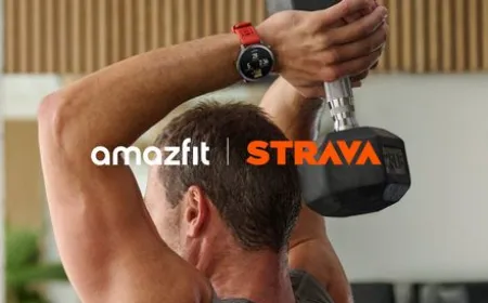 Strava strength training interface displays workout logging and muscle mapping features for Amazfit users.