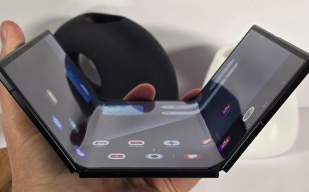 Samsung Galaxy Z TriFold Hands-On: Engineering a Triple-Fold Mobile Future
