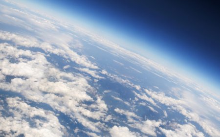 Cold subduction zones trap carbon and sulfur, allowing Earth's oxygen atmosphere to develop as the interior cools.