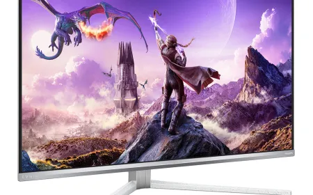 Front view of the Philips Evnia 32M2N8900P QD-OLED gaming monitor with its stand.