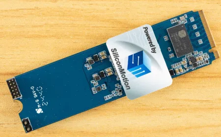 The Silicon Motion SM2524XT is a six-nanometer DRAMless SSD controller designed for high-speed AI workloads.