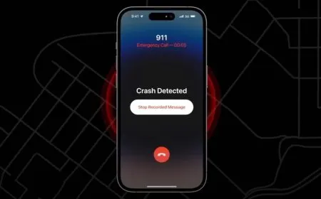 Smartphone interface showing automated crash detection and precise location data transmission to emergency responders.