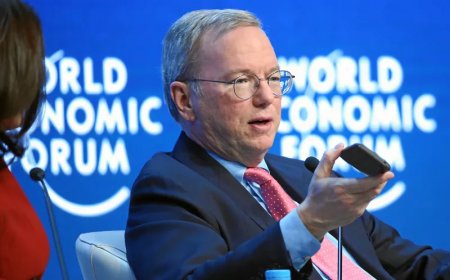 Ex-Google CEO Eric Schmidt's AI-heavy graduation speech goes badly as graduates drown him out with boos