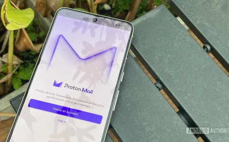 The Proton Mail interface displays the new Gmail migration tool with automatic import settings.