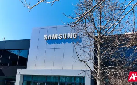 Samsung employees gather ahead of a May 21 strike over annual bonus negotiations.