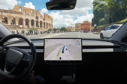 Tesla FSD 14.3.4 Introduces Predictive Parking Dialog