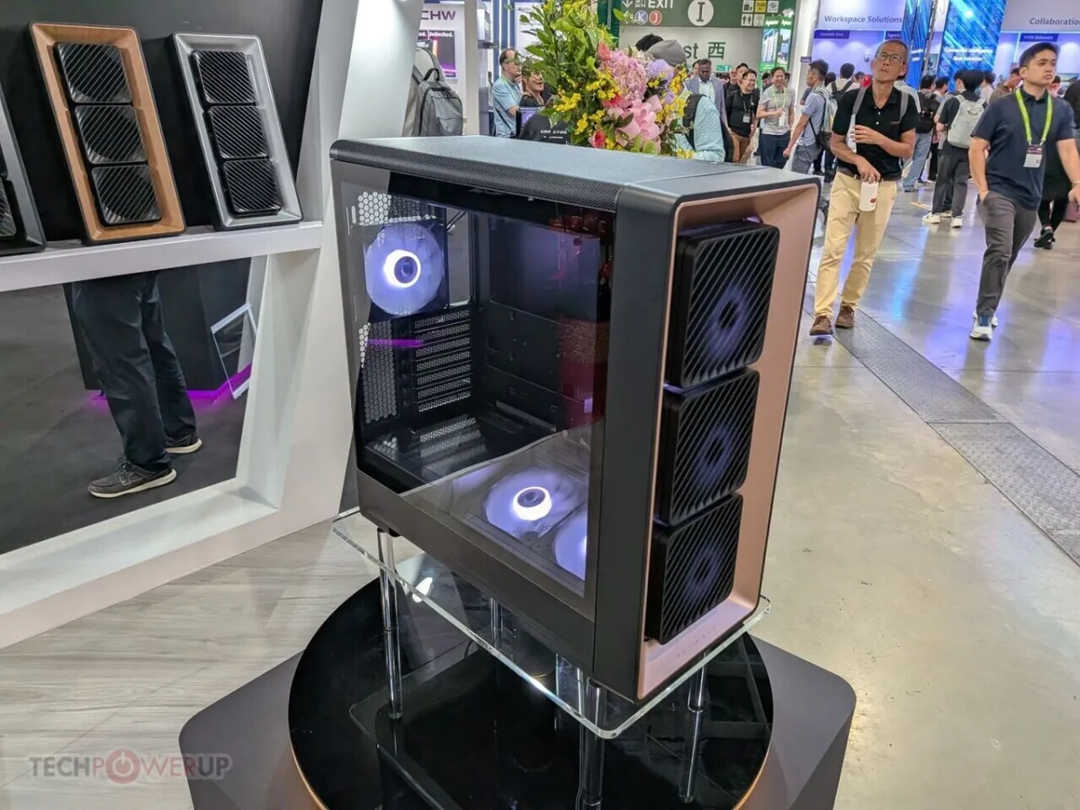 The Formula V Line Air Power G10 chassis features adjustable intake brackets at Computex 2026.
