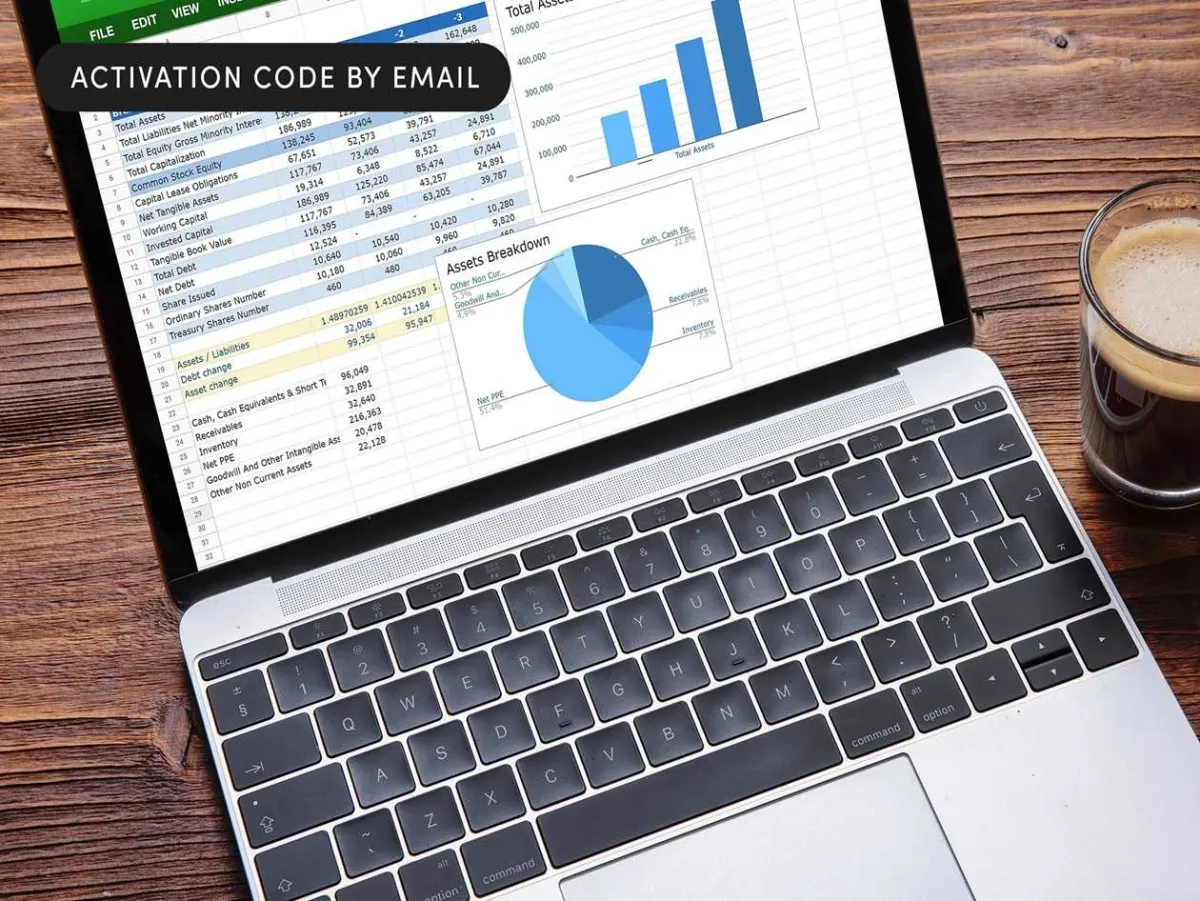 Microsoft Office Home and Business software interface showing Word, Excel, and PowerPoint