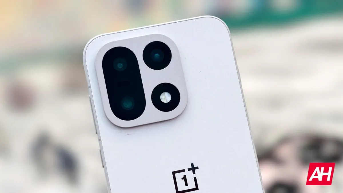 The rear camera module of the OnePlus 16 smartphone features a redesigned lens array.