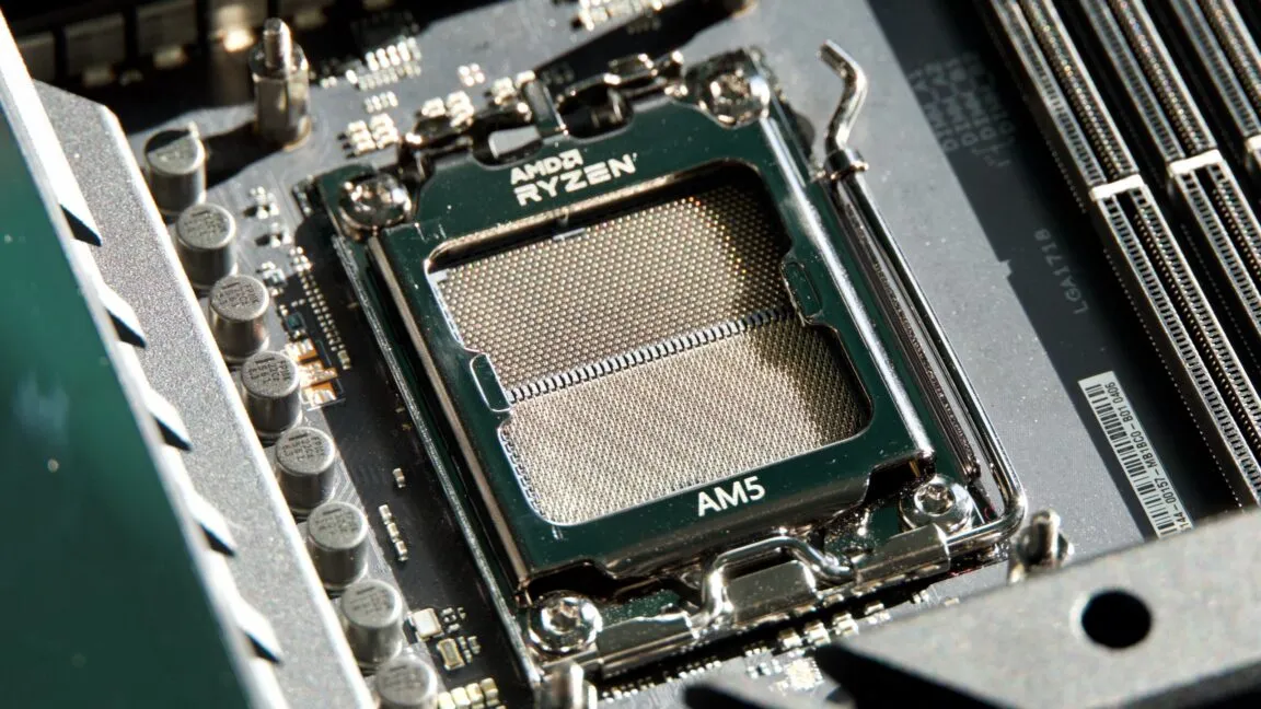 AMD Ryzen 7 5800X3D and Ryzen 5 7700X3D processors are displayed with AM5 and AM4 motherboard sockets