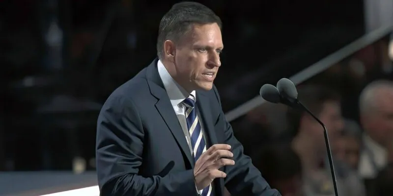 Peter Mandelson and Peter Thiel discuss Palantir's expanding influence in UK government technology.