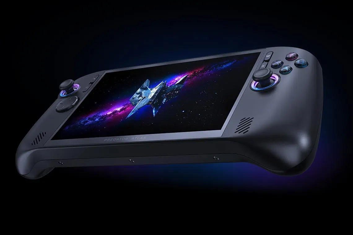 Acer Predator Atlas 8 handheld gaming PC featuring Intel Arc G3 processors.