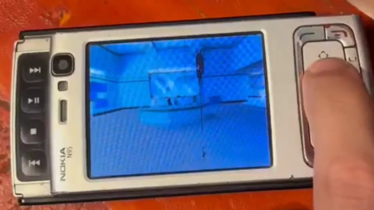 Half-Life Runs on 2007 Nokia N95 at 30 FPS