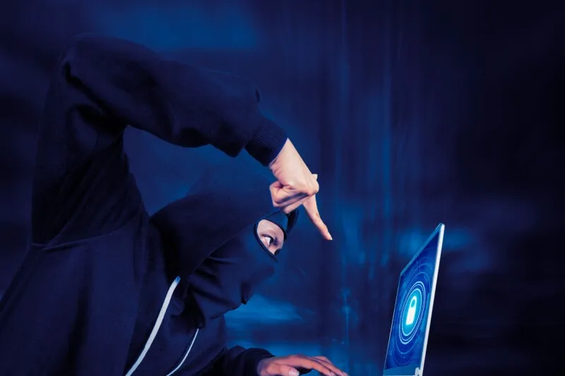 Bug hunter releasing a Windows zero-day exploit amid conflict with Microsoft.