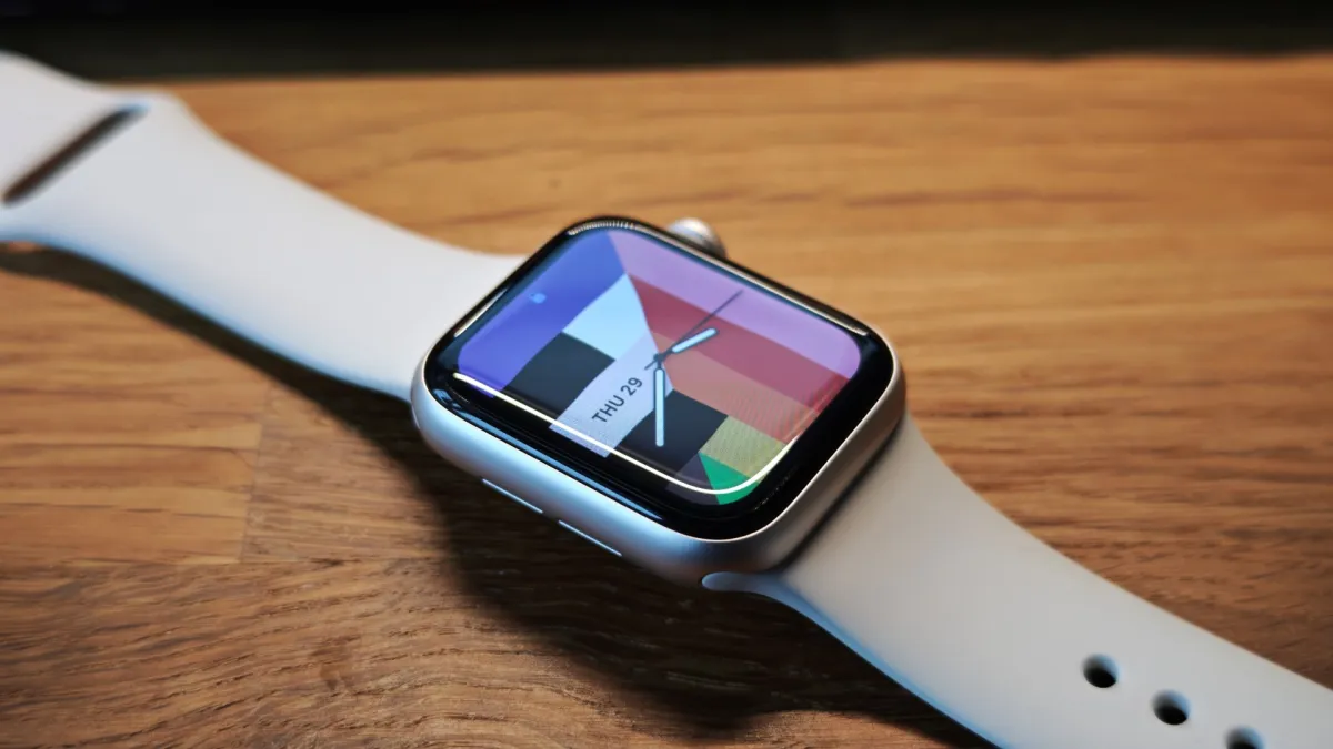 Apple Watch SE 3 44mm Cellular smartwatch with aluminum case and sport band