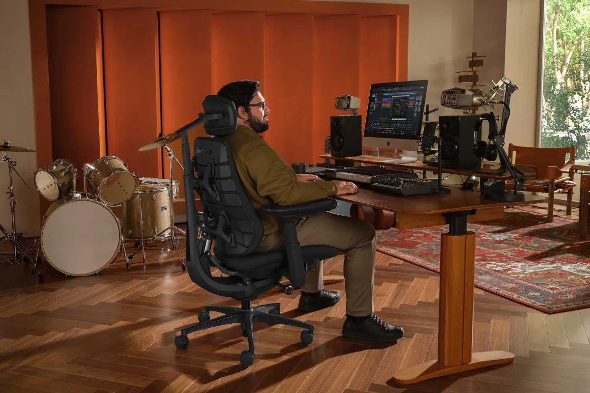 The LiberNovo Maxis ergonomic chair features dynamic recline and electric lumbar support for big and tall users.