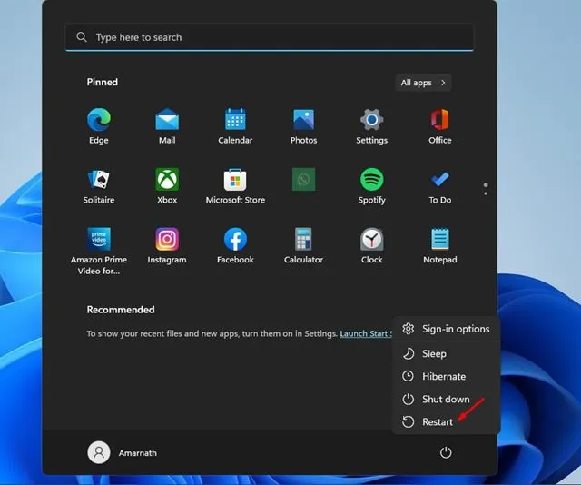 The Windows Security interface on Windows 11 displays system protection status and repair options.