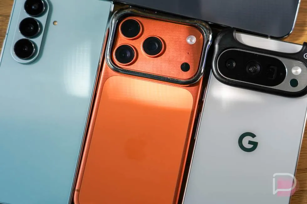 A smartphone displays Verizon, AT&T, and T-Mobile carrier logos.